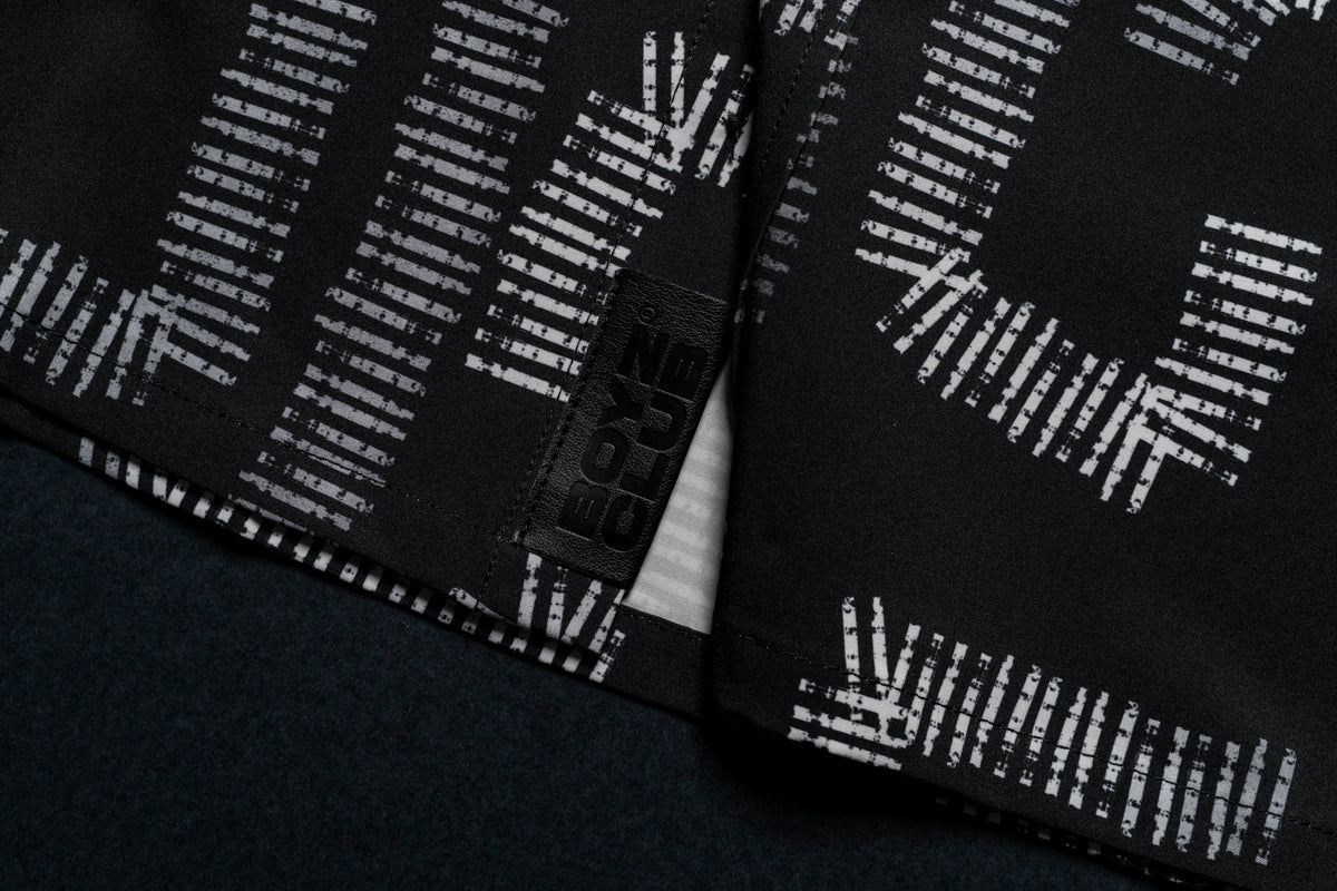 Dark Maze Button Down